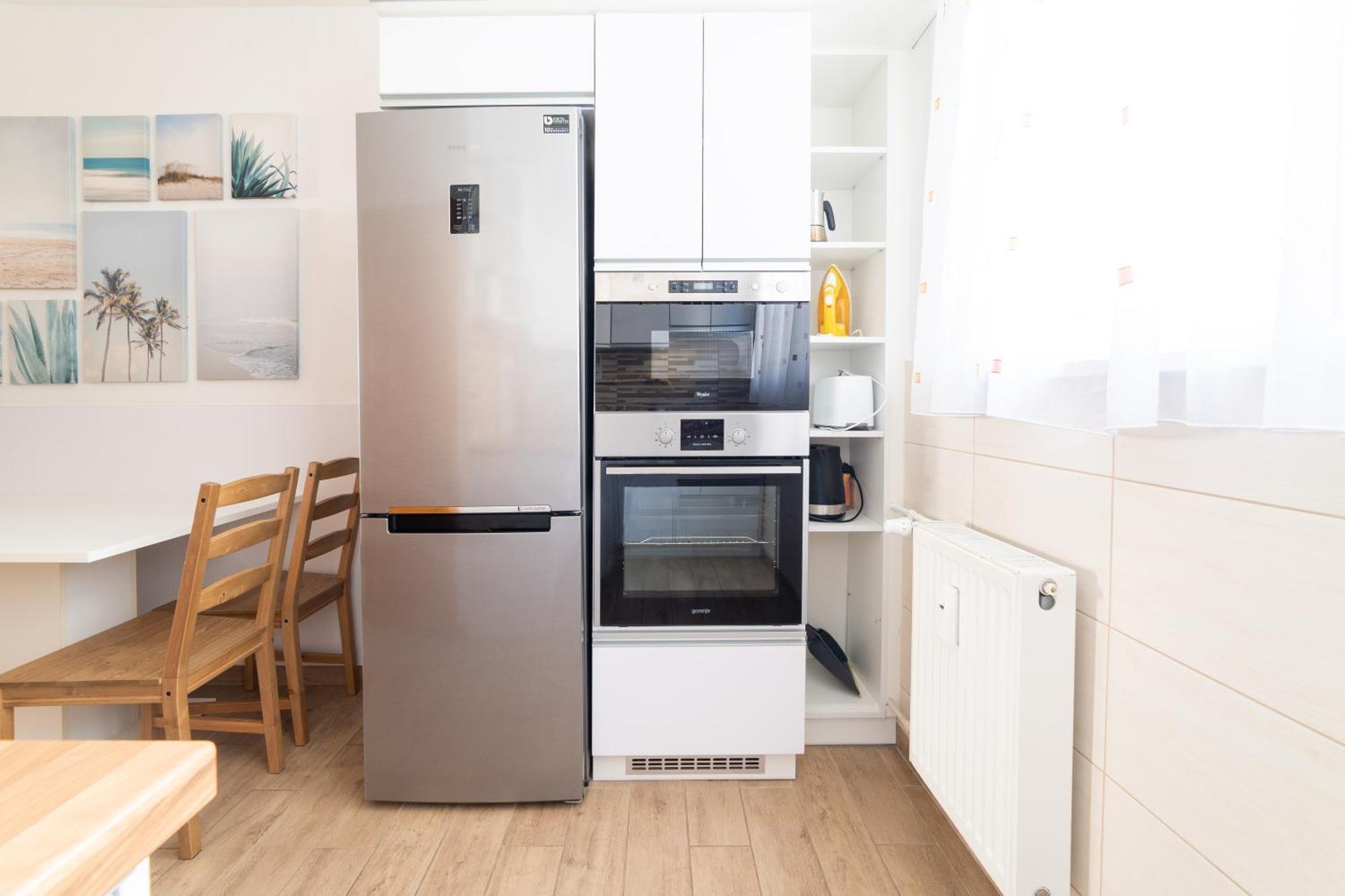 Comfort 14 -- Stylish City Apartment Netflix, Wi-Fi & Parking Miskolc Exterior foto