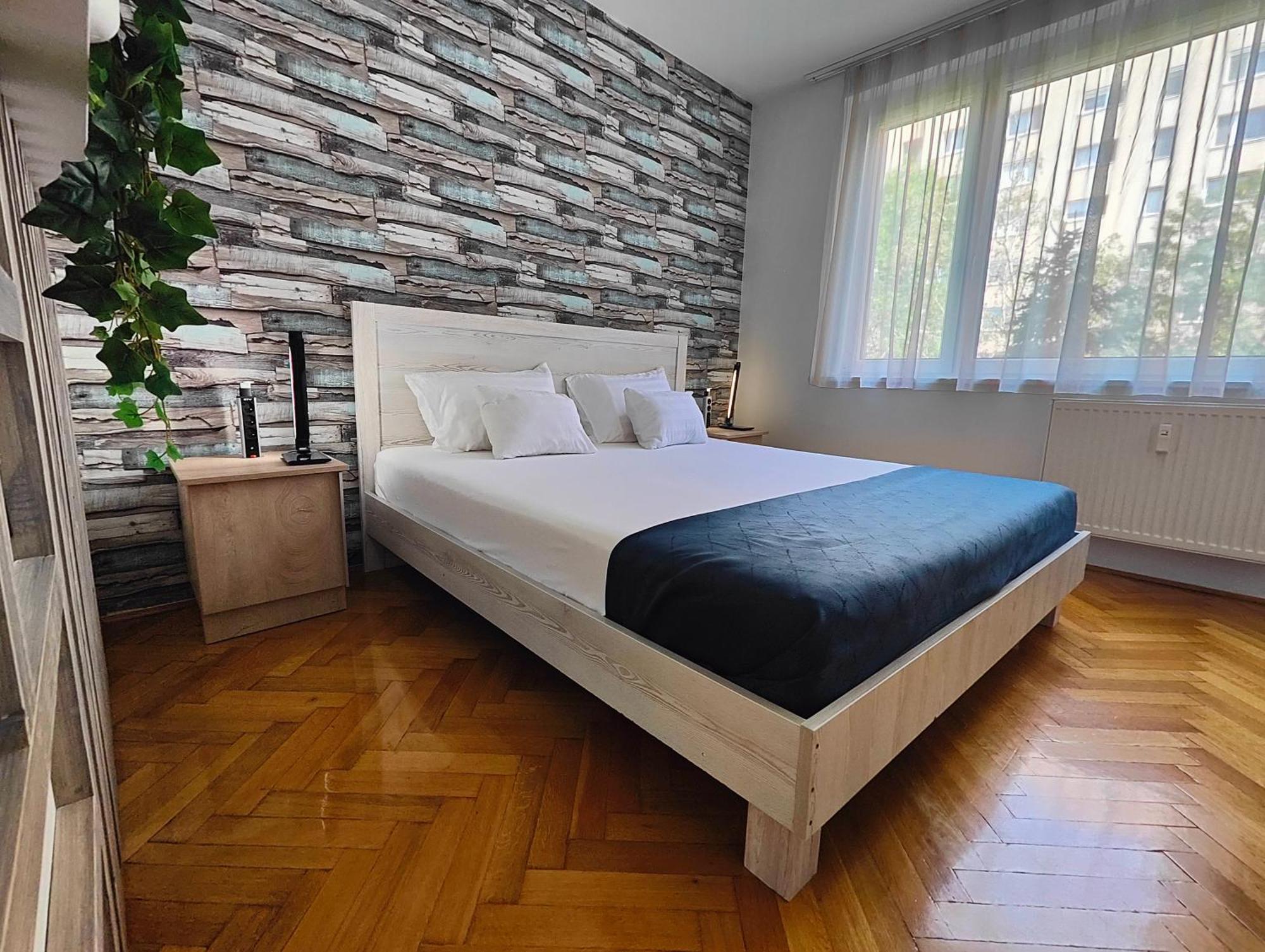 Comfort 14 -- Stylish City Apartment Netflix, Wi-Fi & Parking Miskolc Exterior foto